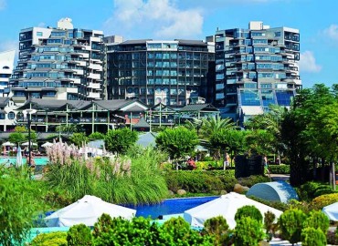 Limak Lara Deluxe Hotel